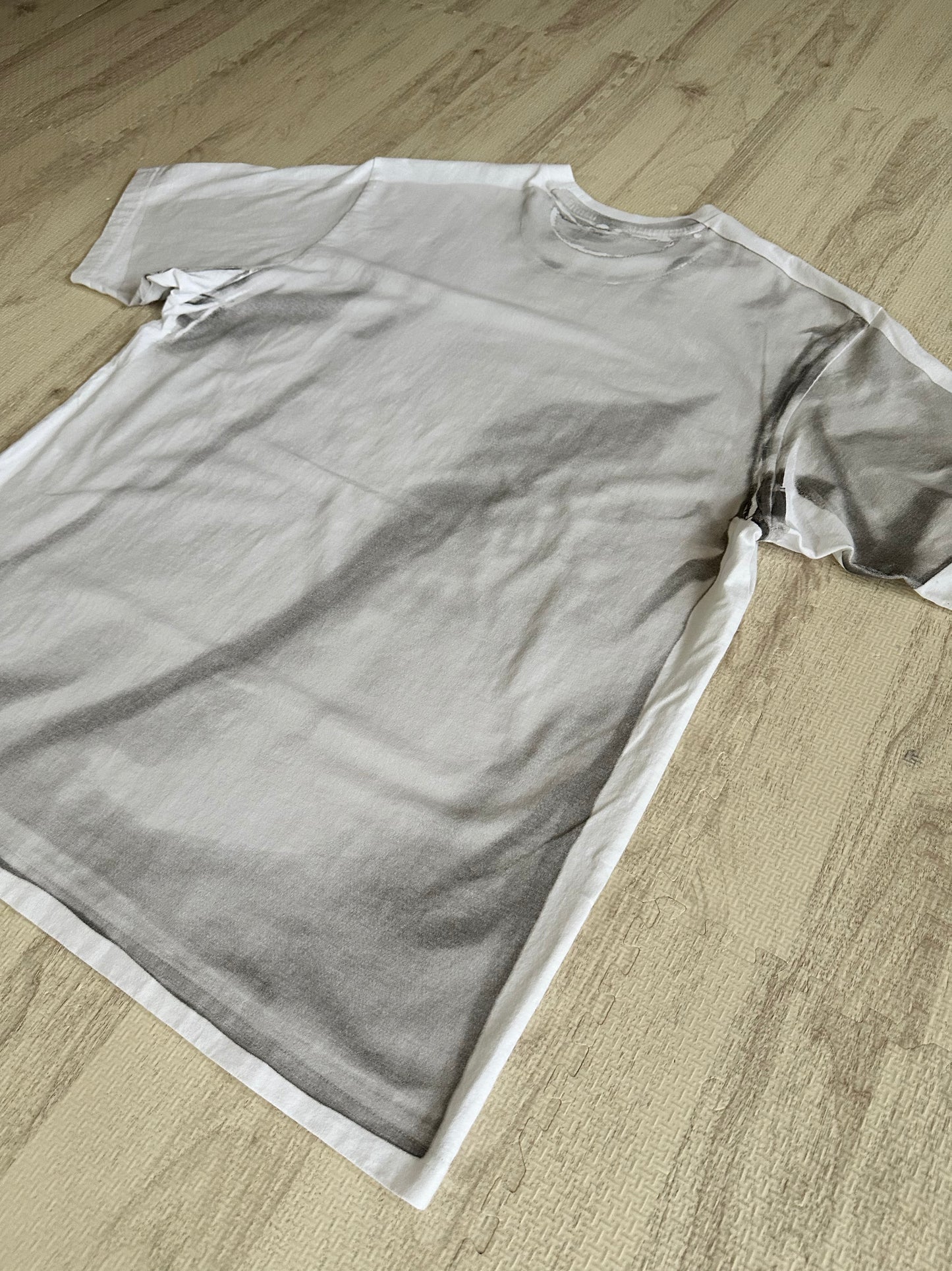 Vintage Supreme Tops - Supreme x MM6 Maison Margiela Box Logo Shot Sleeve T-shirt White Size L - Authentic Archive