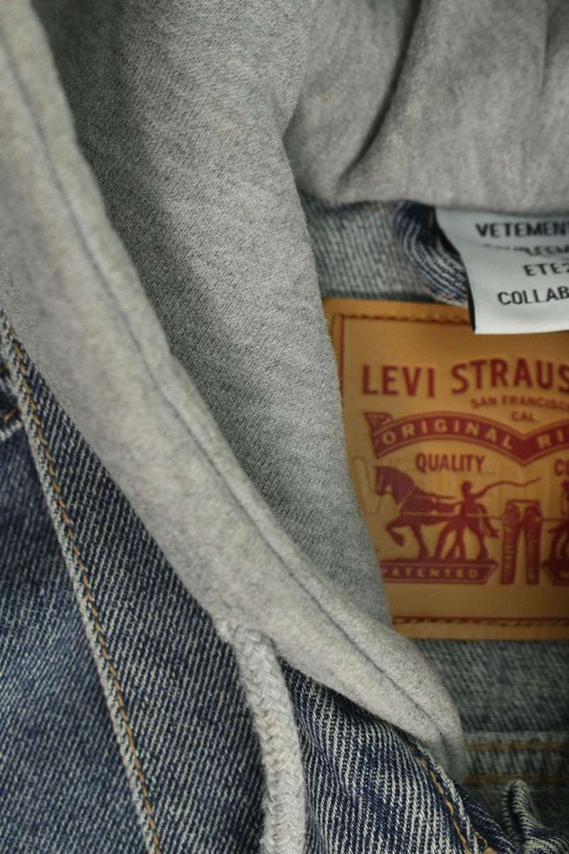 VETEMENTS x LEVI'S 17SS Oversized Hooded Denim Jacket Size S