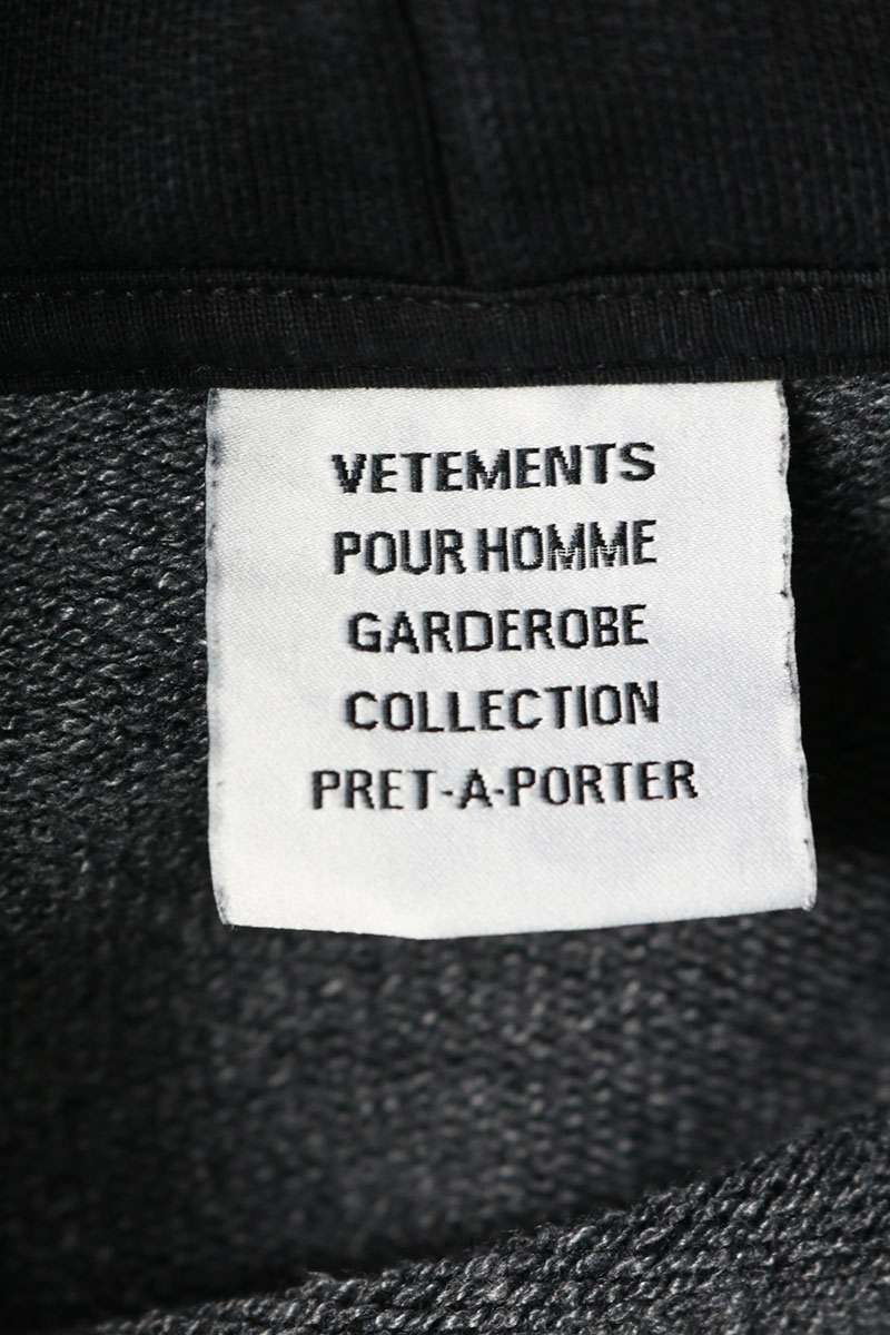 VETEMENTS X Print Pullover Hoodie Black Size M