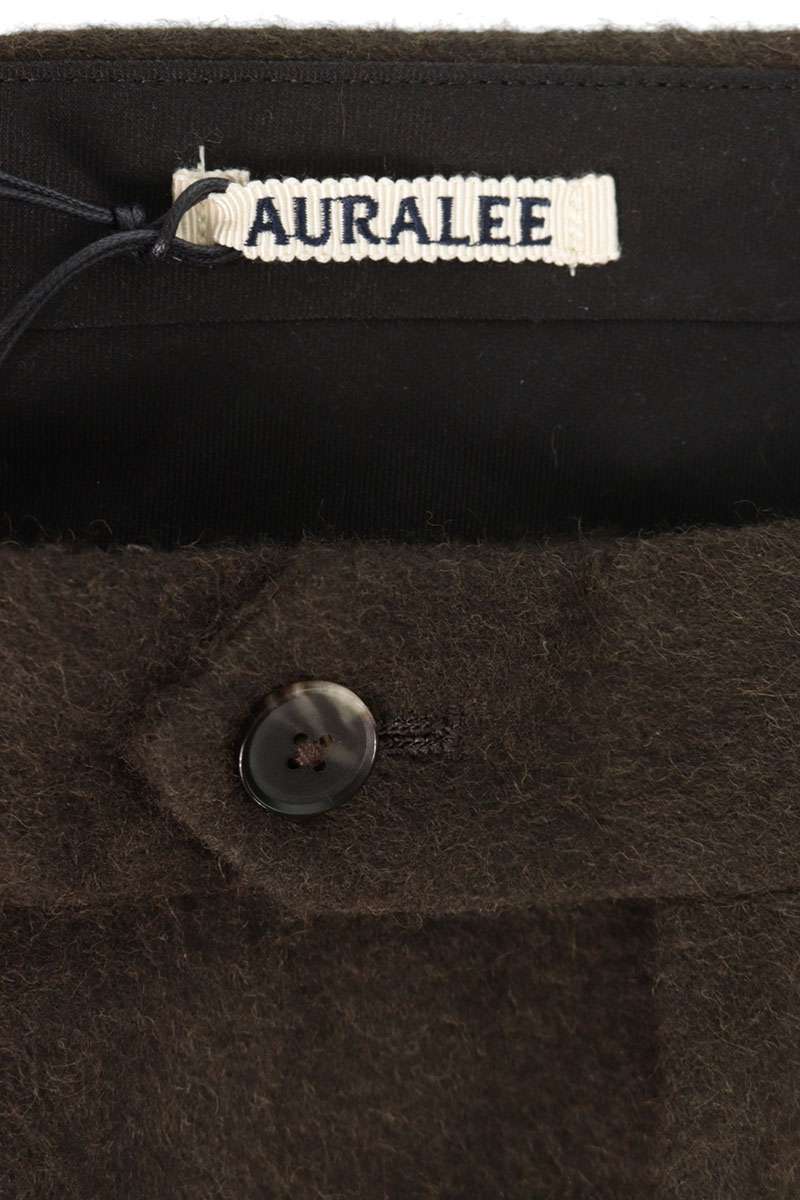 AURALEE Khaki Baby Camel Flannel 2-Tuck Slacks Size 5