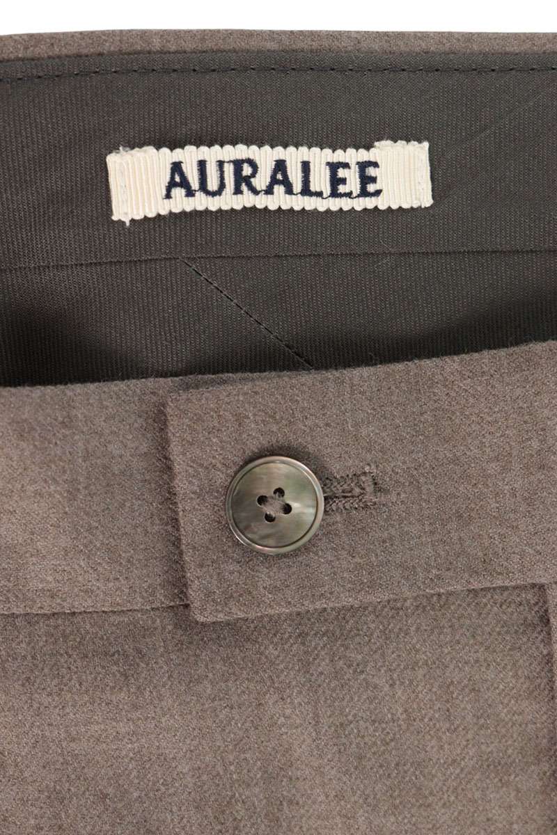 AURALEE Brown Super Wool 2-Tuck Slacks Size 5