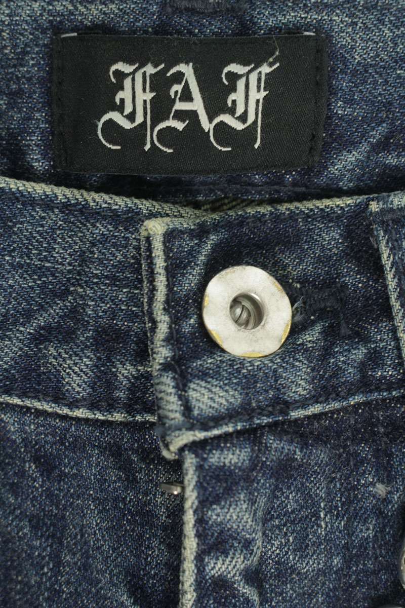 FAF NEWCOMMUNE Washed Baggy Denim Shorts w/ Chain Size 32