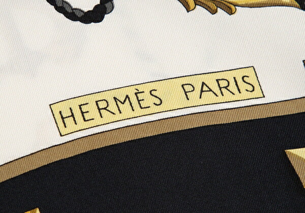 HERMES les cles key Carré 90 White Navy Scarf
