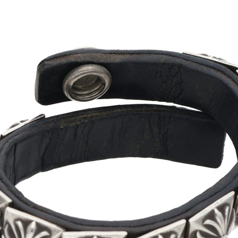Chrome Hearts Zero Stud Pyramid Single Leather Bracelet