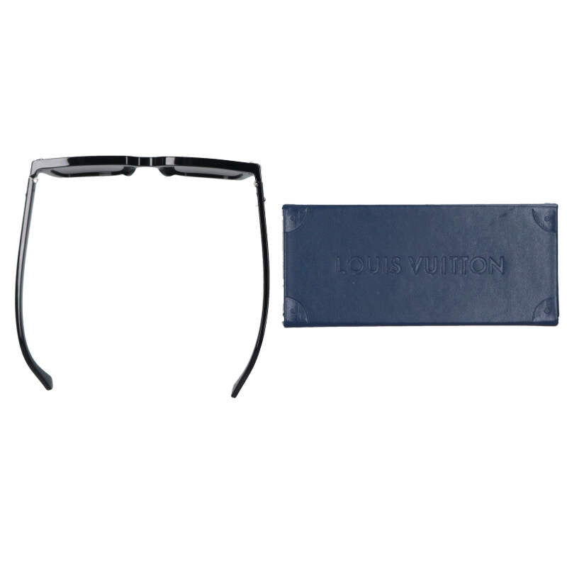 Louis Vuitton LV Logo Square Frame Sunglass Black x Silver Size 52