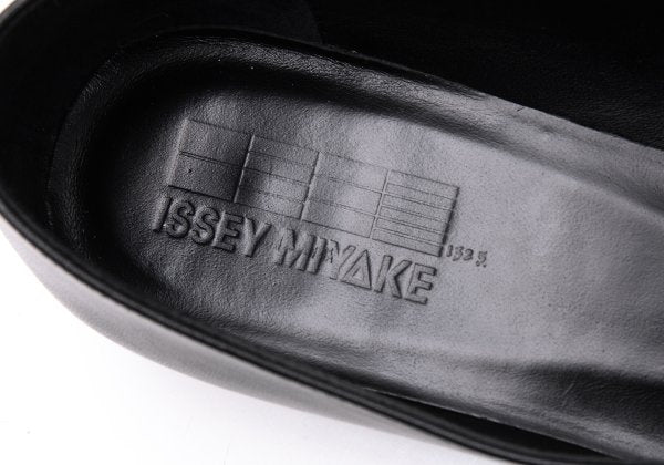 ISSEY MIYAKE Panel Design Leather Sneakers Black Size 23CM