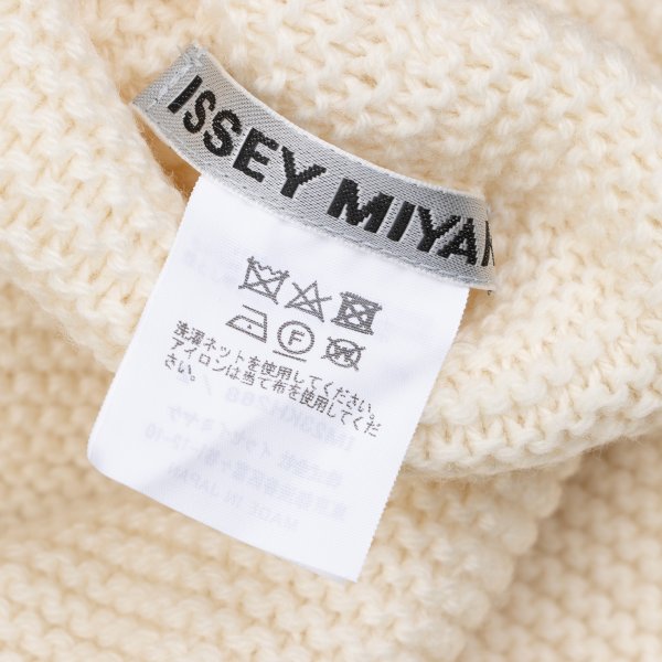 ISSEY MIYAKE 22AW Stole Design Wool Blend Dress Ivory Size 2