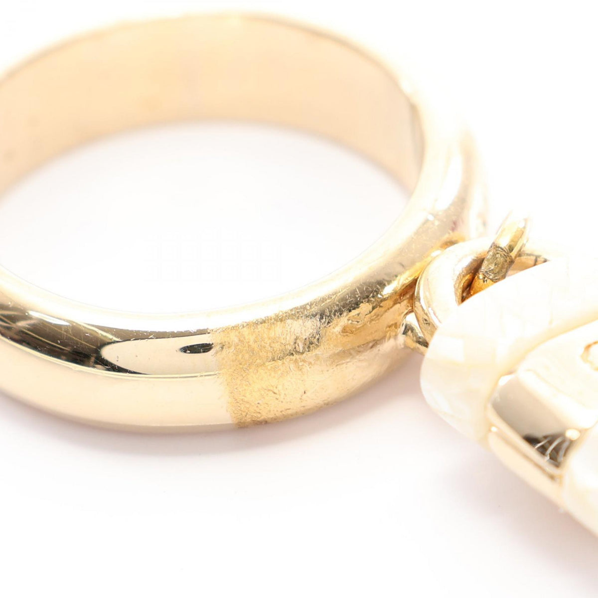 Chloe Padlock Motif Gold Plated Shell Ring Size JP 11