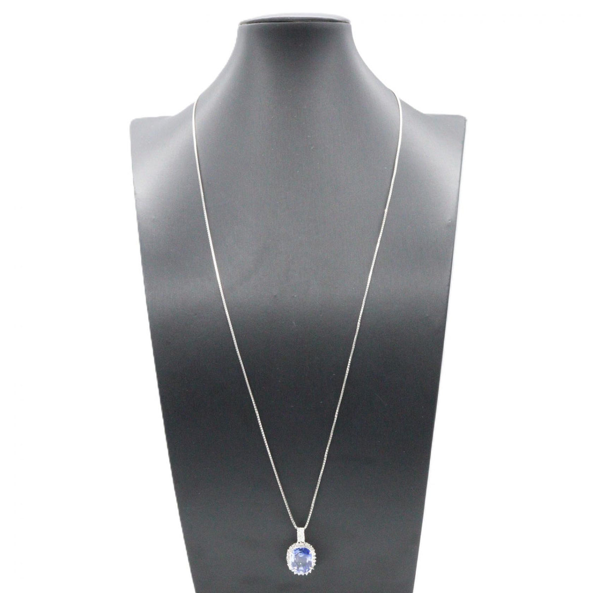 JEWELRY Sapphire Diamond Platinum Necklace