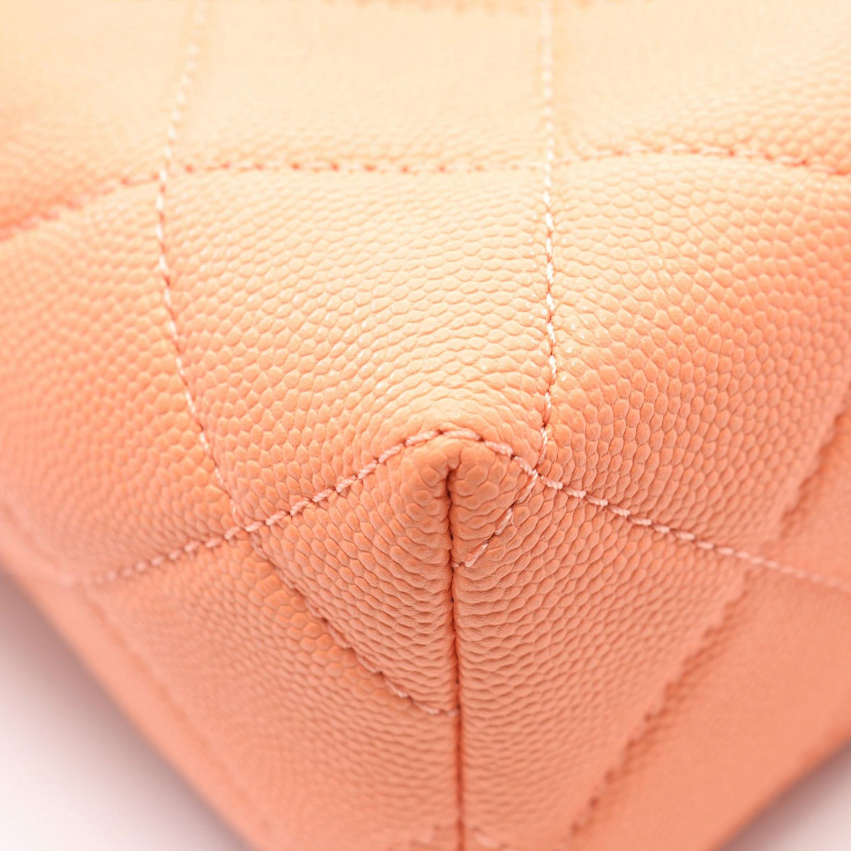 CHANEL Matelasse Small Caviar Bag Pink