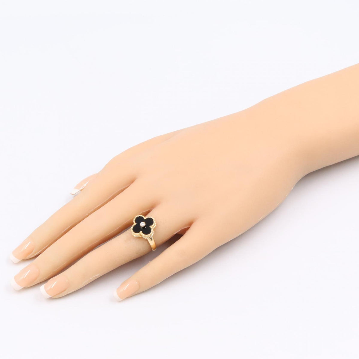 Van Cleef & Arpels Vintage Alhambra Gold Ring Size JP 9.5