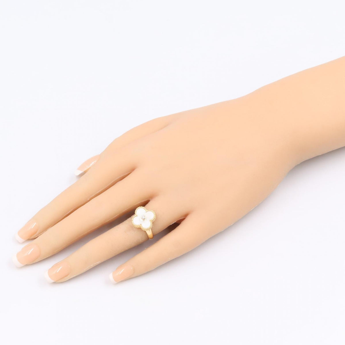Van Cleef & Arpels Vintage Alhambra Ring K18YG Size JP 10.5