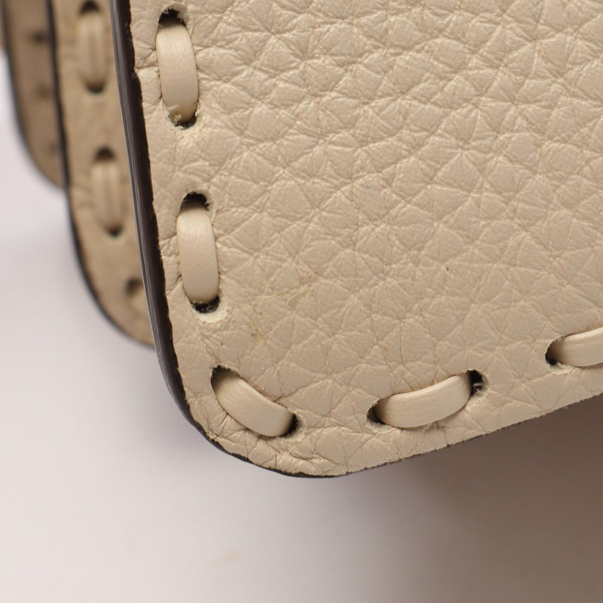 FENDI Peekaboo ISeeU Small Handbag White