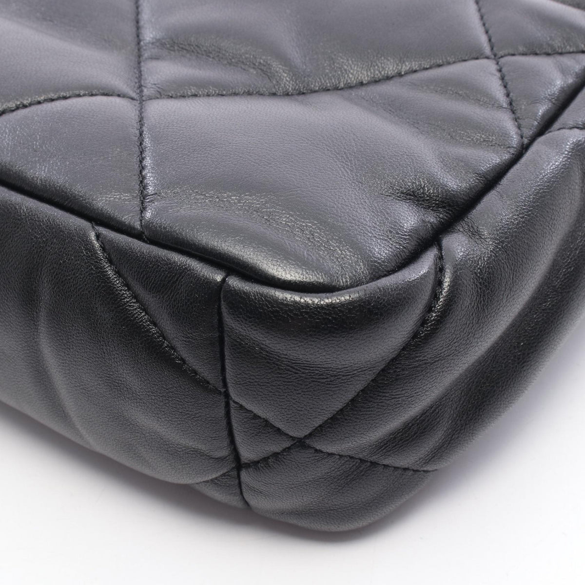 CHANEL 19 Matelassé Leather Bag Black