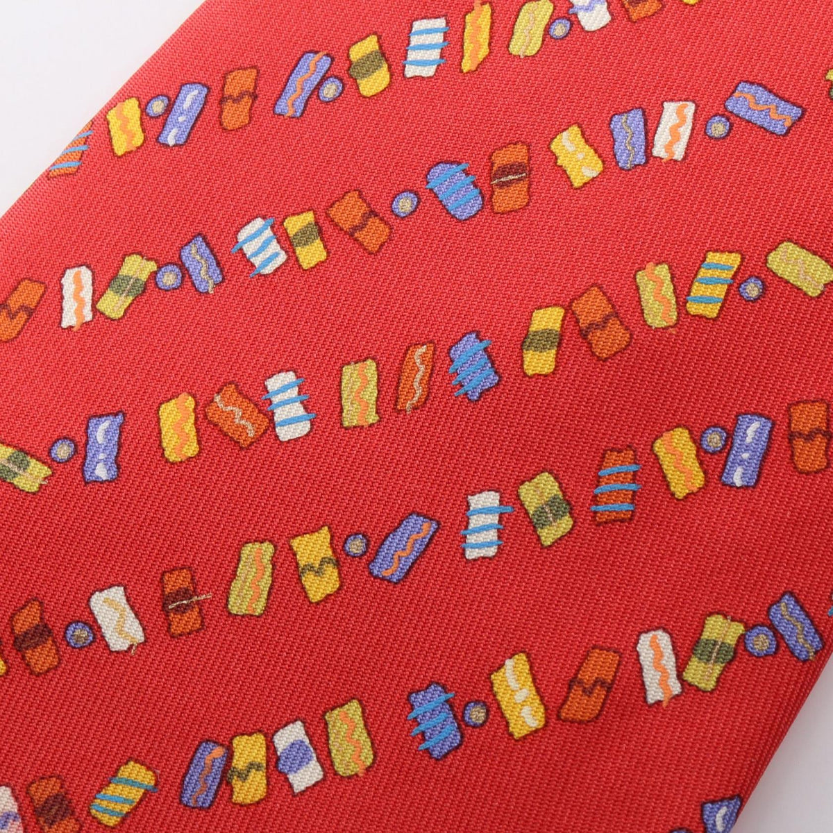 HERMES Silk Red Multi-color Pattern Tie