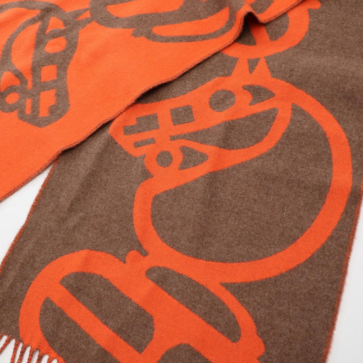 HERMES Boucle Camail Cashmere Scarf Orange
