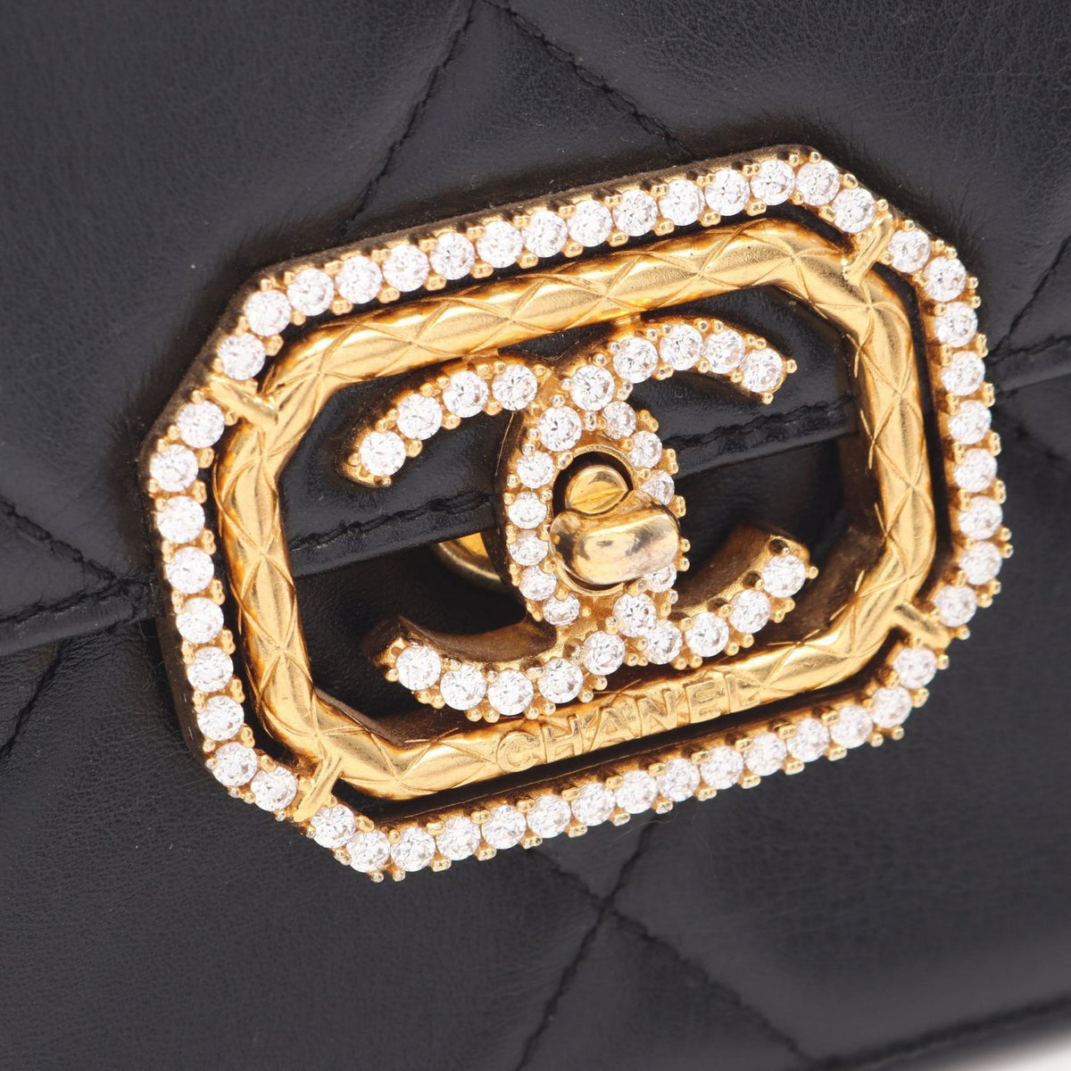 CHANEL Matelasse Lambskin Shoulder Bag Black