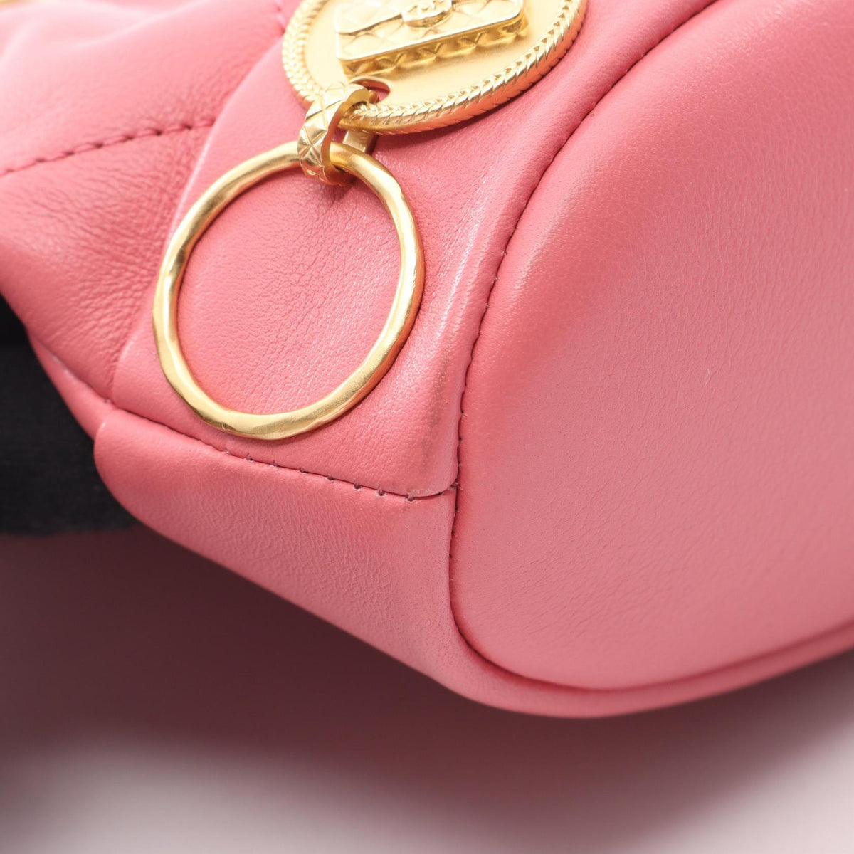 CHANEL Matelassé Lambskin Bag Pink