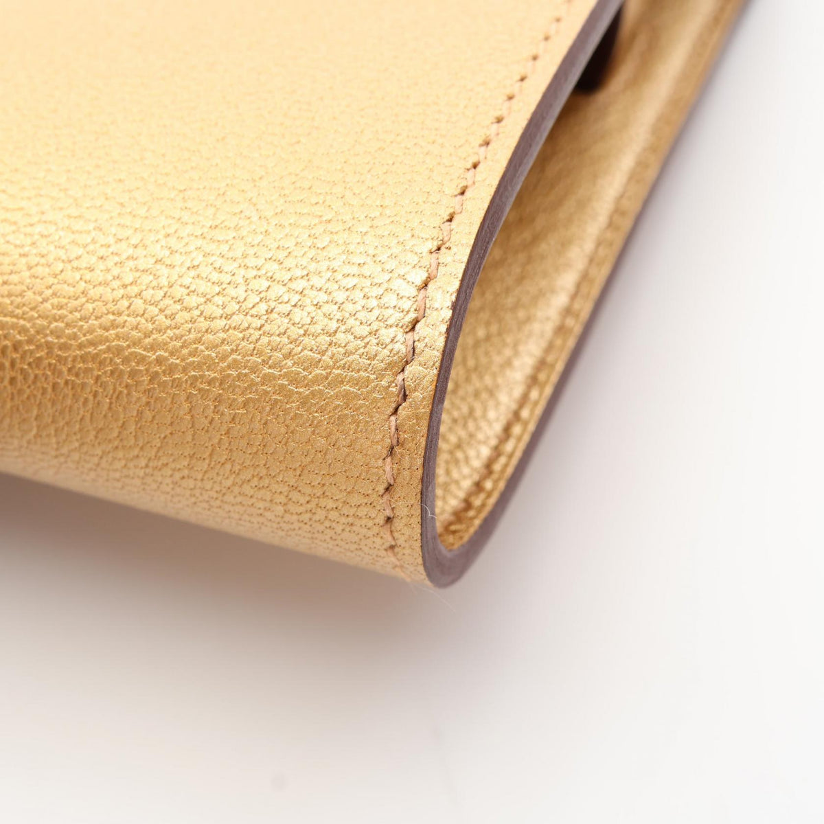 HERMES Kelly To Go Doré Chèvre Bag Gold