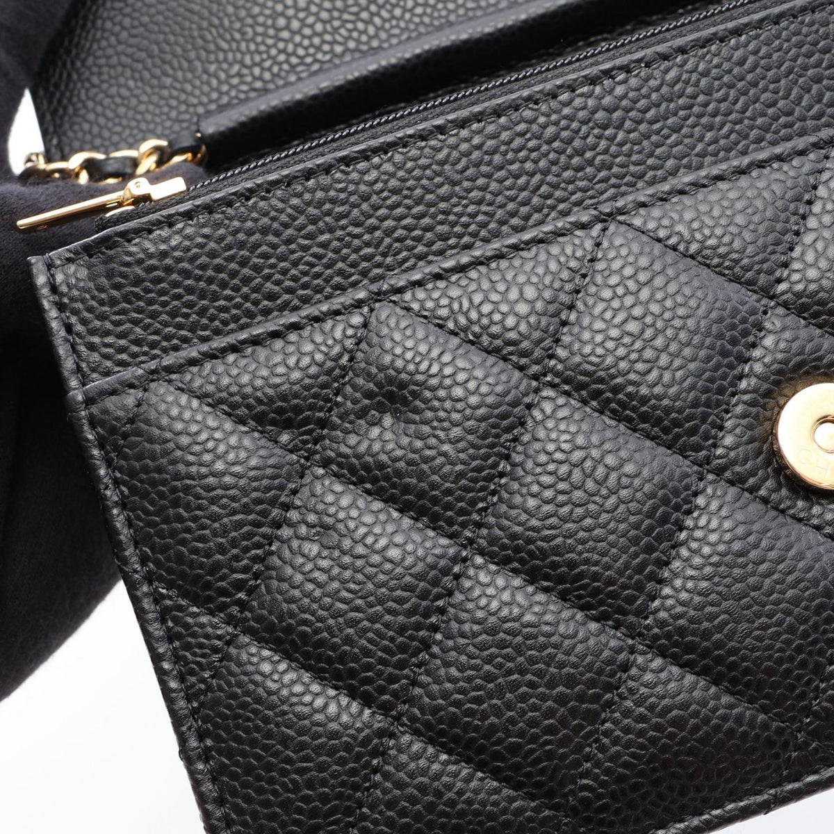CHANEL Matelasse Caviar Skin Bag Black