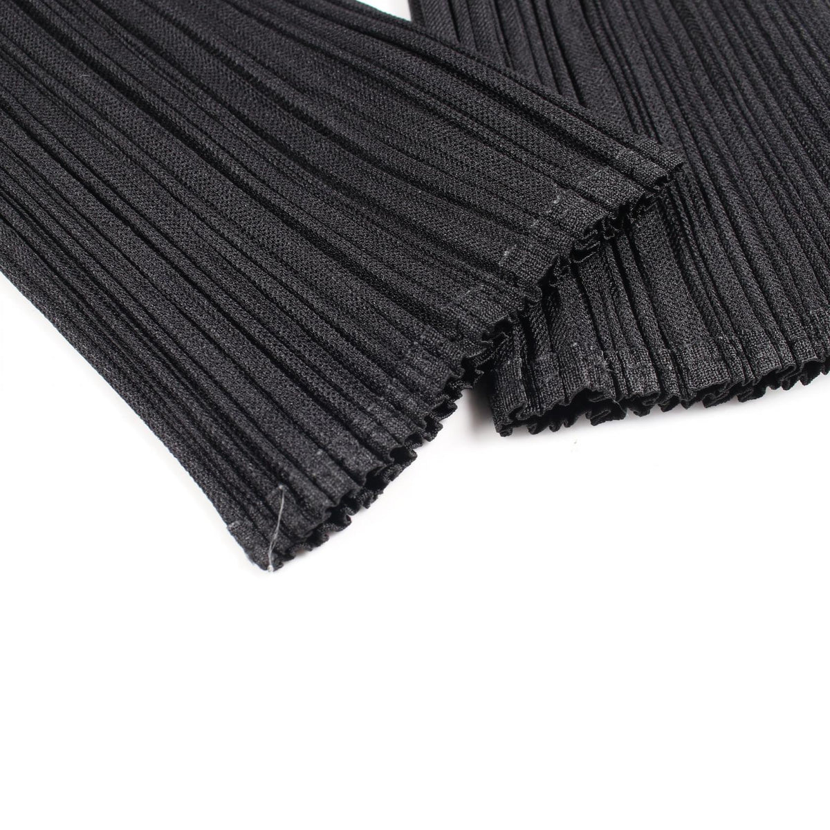 PLEATS PLEASE Black Polyester Pleated Cardigan Size 3