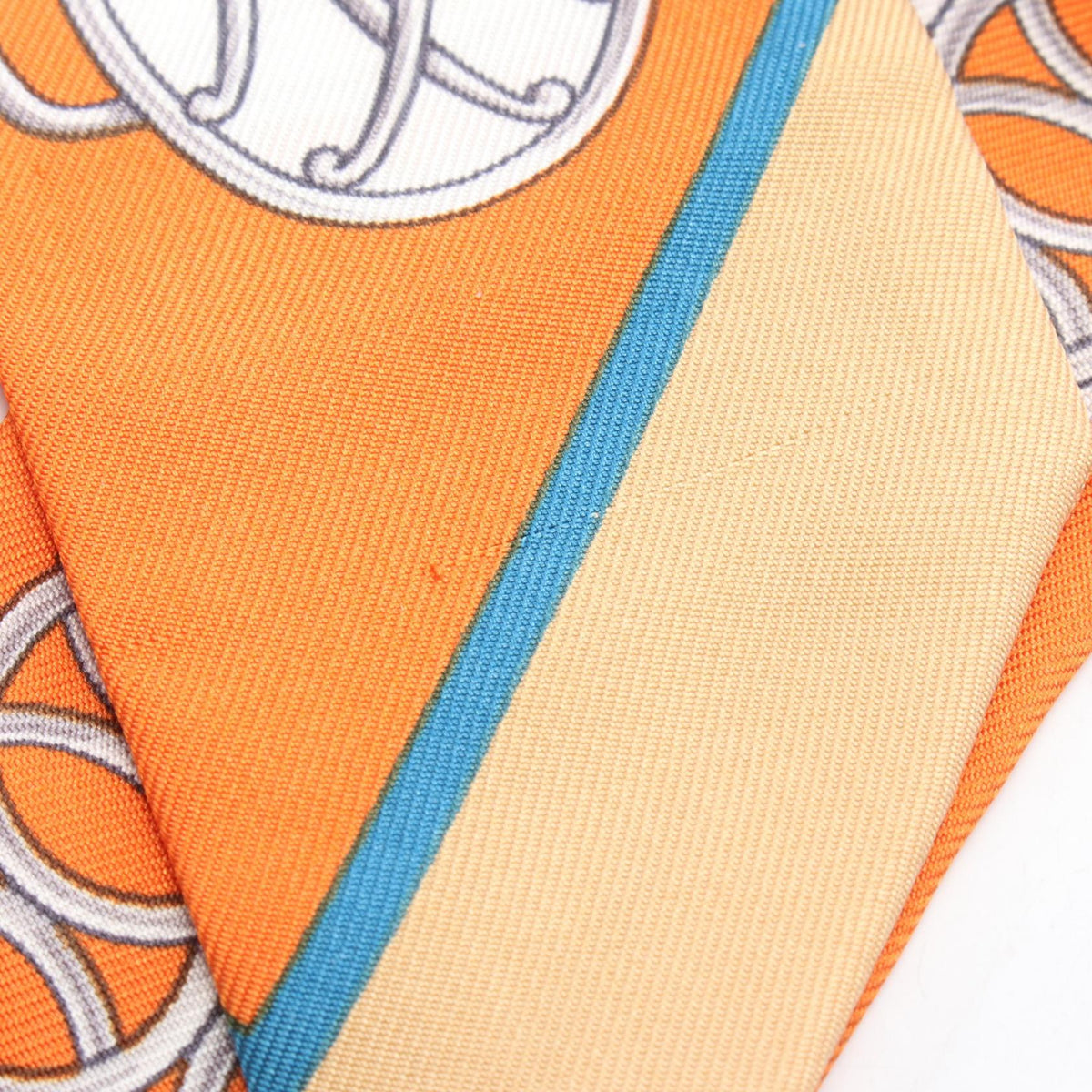 HERMES Twilly Lift Profile Scarf Orange