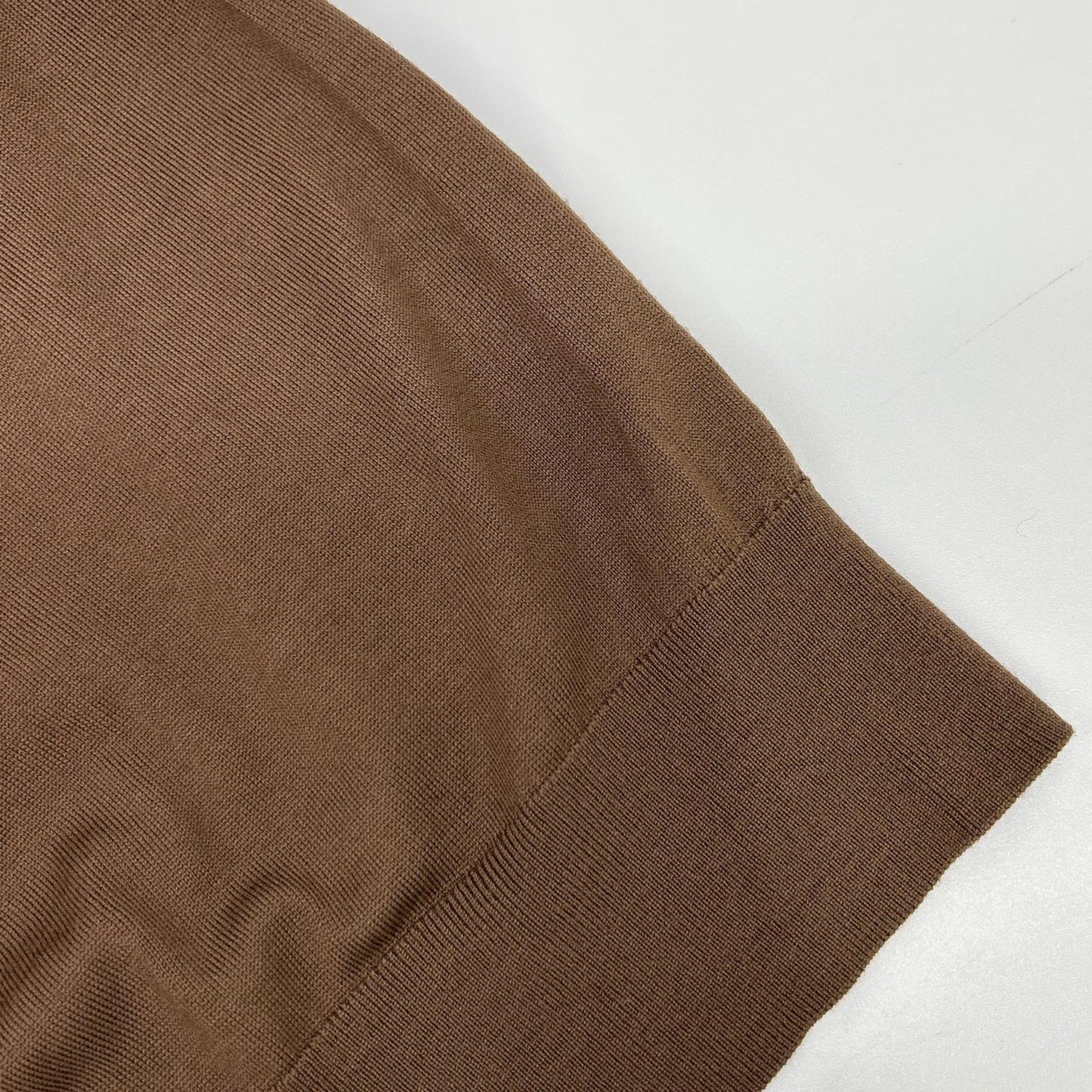 SOVEREIGN Brown Fine Gauge Crewneck Knit Size M