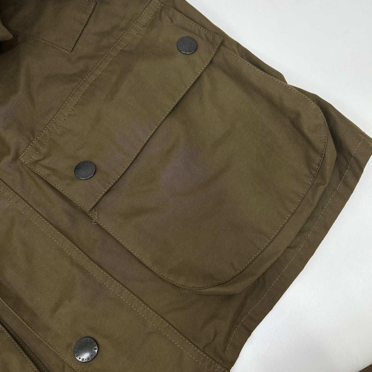 Barbour 2001179 Bedale Peach Skin Jacket Khaki Size 36
