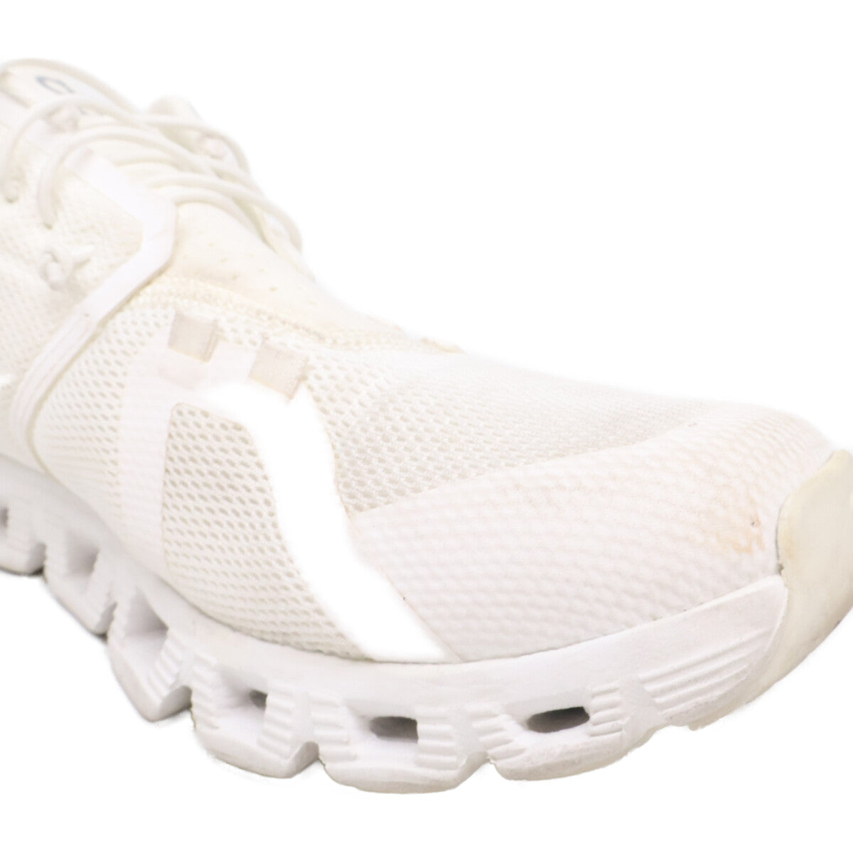 ON White Cloud 5 Running Sneakers Size EU 42