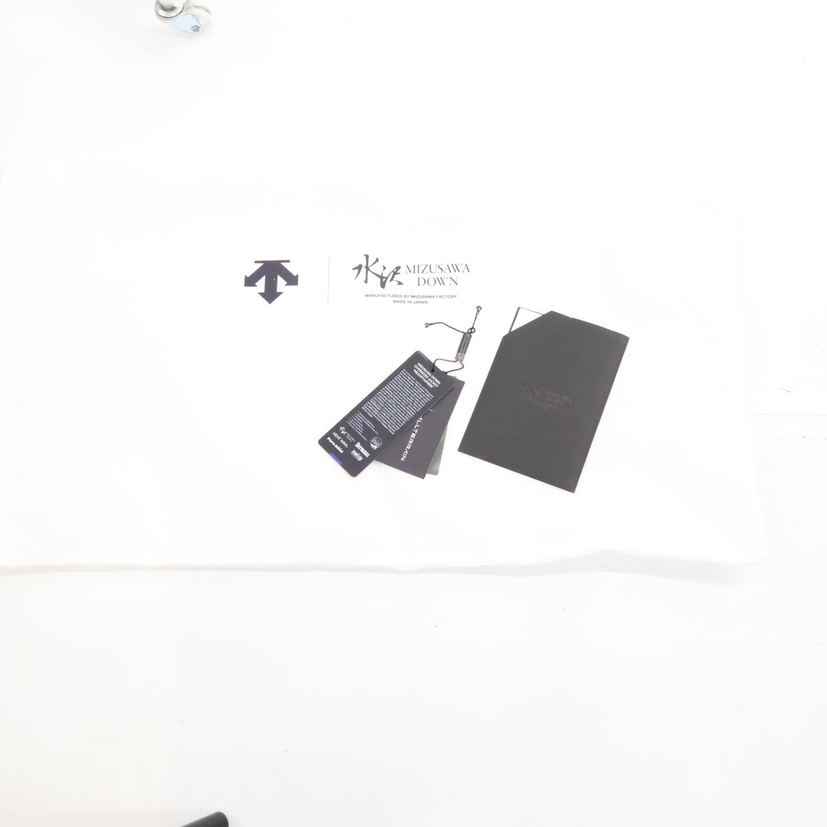 DESCENTE 24AW Mountaineer Mizusawa Down Jkt Navy Size M