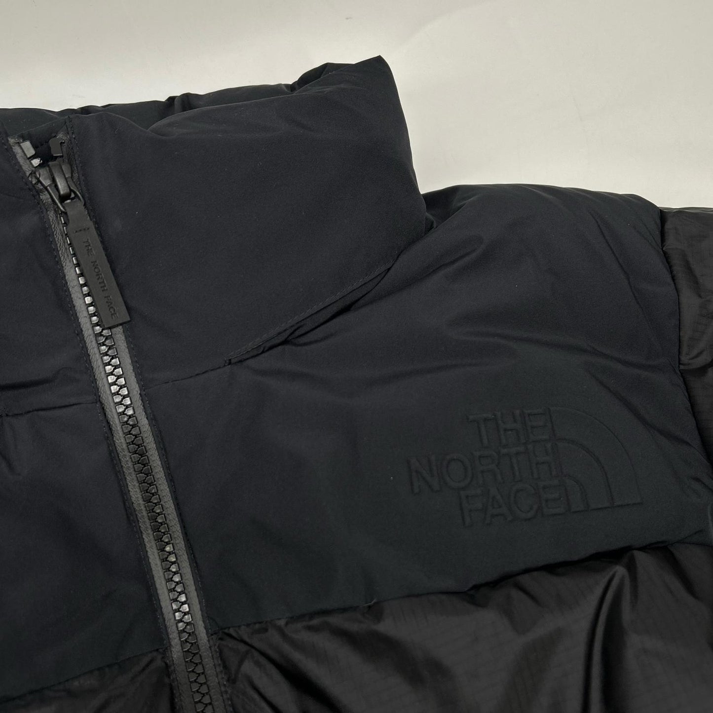 THE NORTH FACE Black GTX Nuptse Jacket Size L
