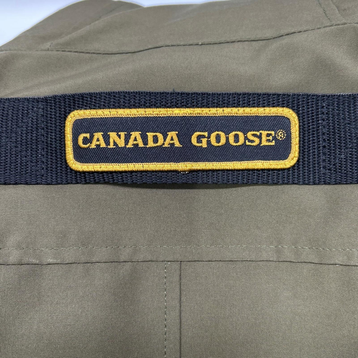 CANADA GOOSE Chateau Down Parka Khaki Size S