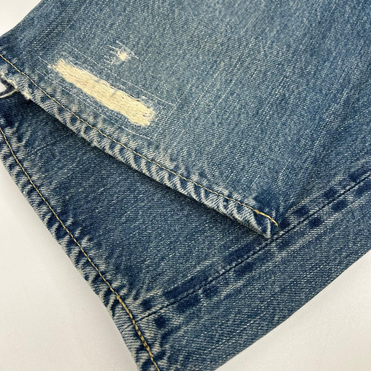 HYSTERIC GLAMOUR Distressed Selvedge Jeans Indigo Size 32