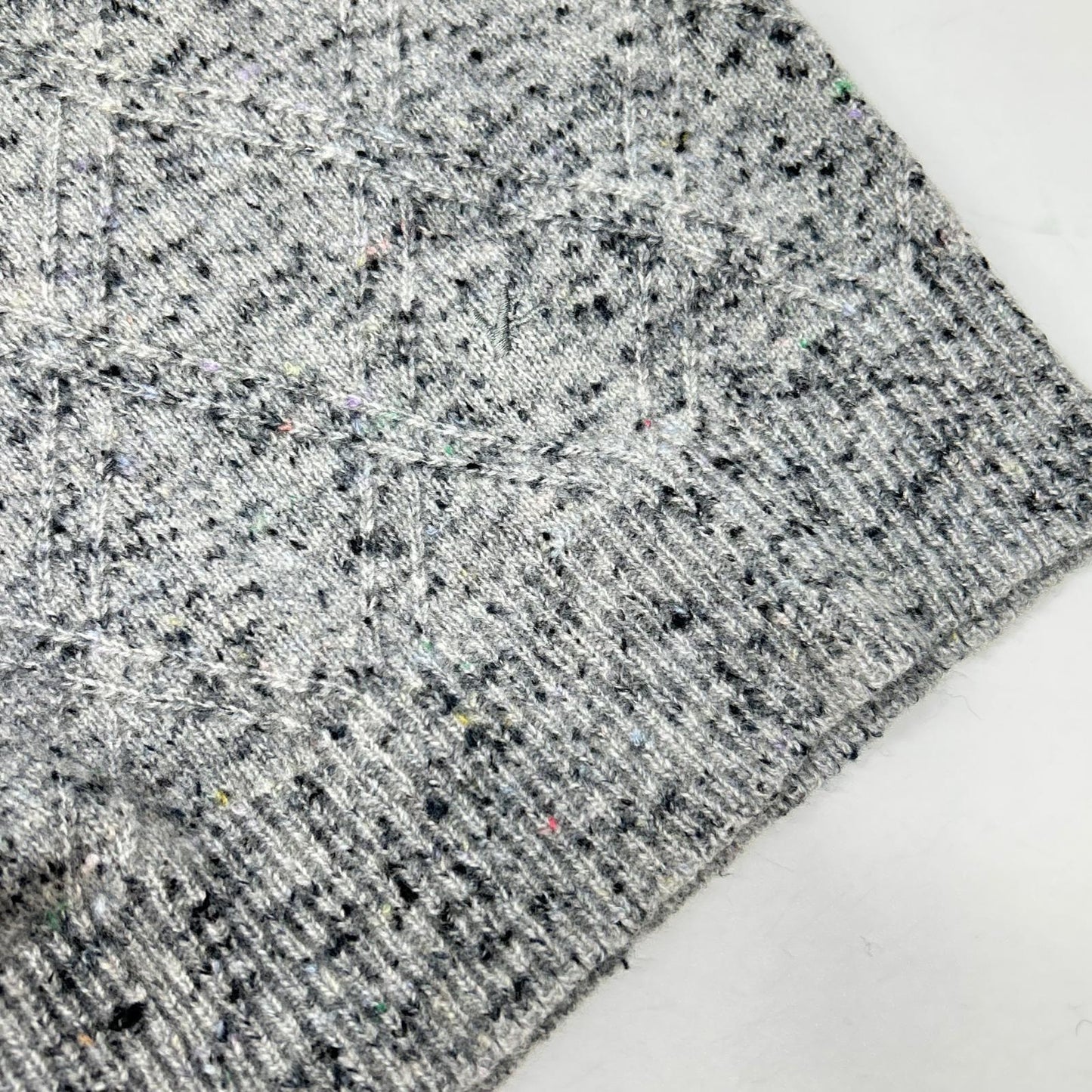 ISAIA Gray Mid-Gauge High-Neck Knit Sweater Size M