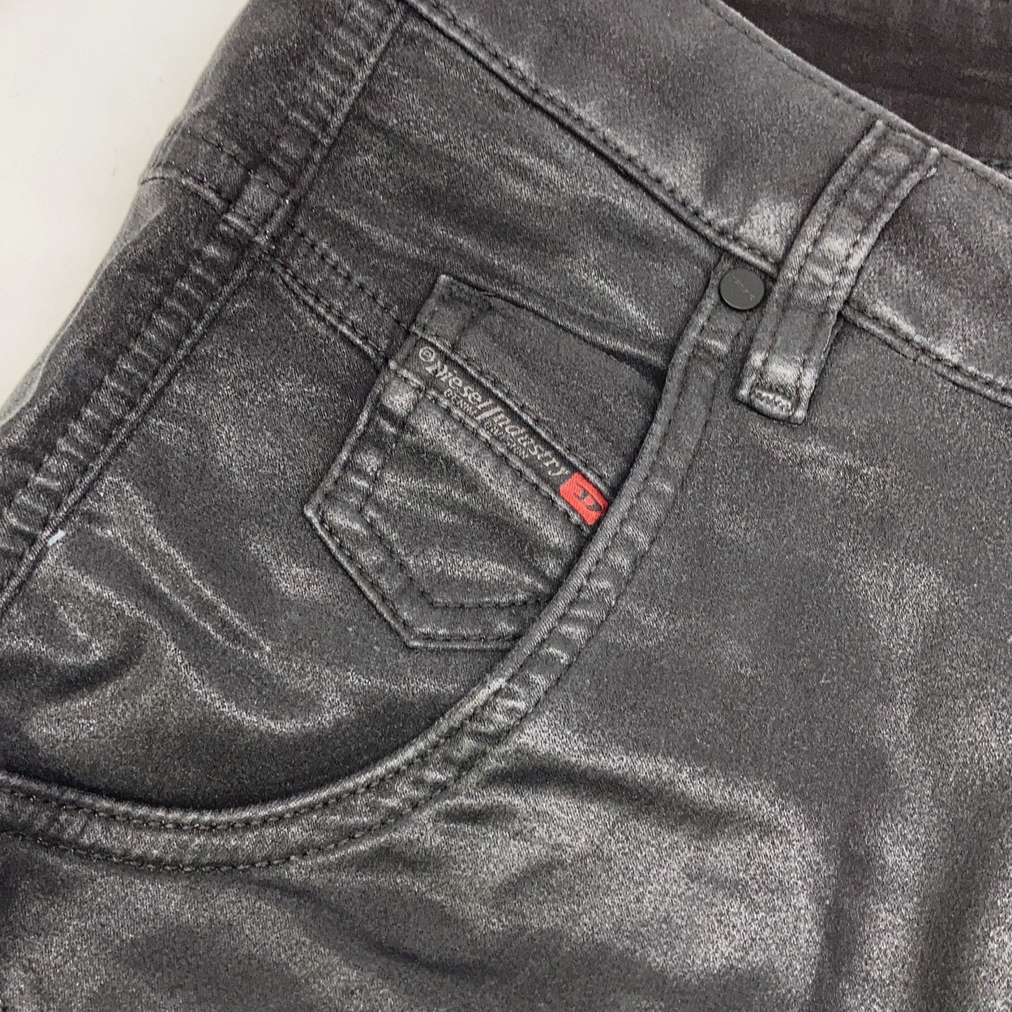 DIESEL FAYZA-NE Coated 3D Sweatpants Size 25
