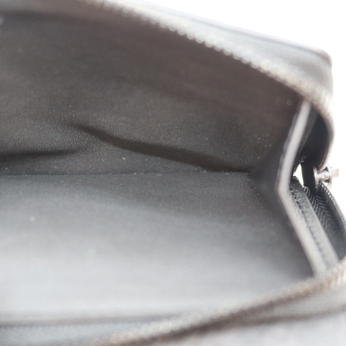 LOUIS VUITTON Monogram Taurillon Portefeuille Wallet Black