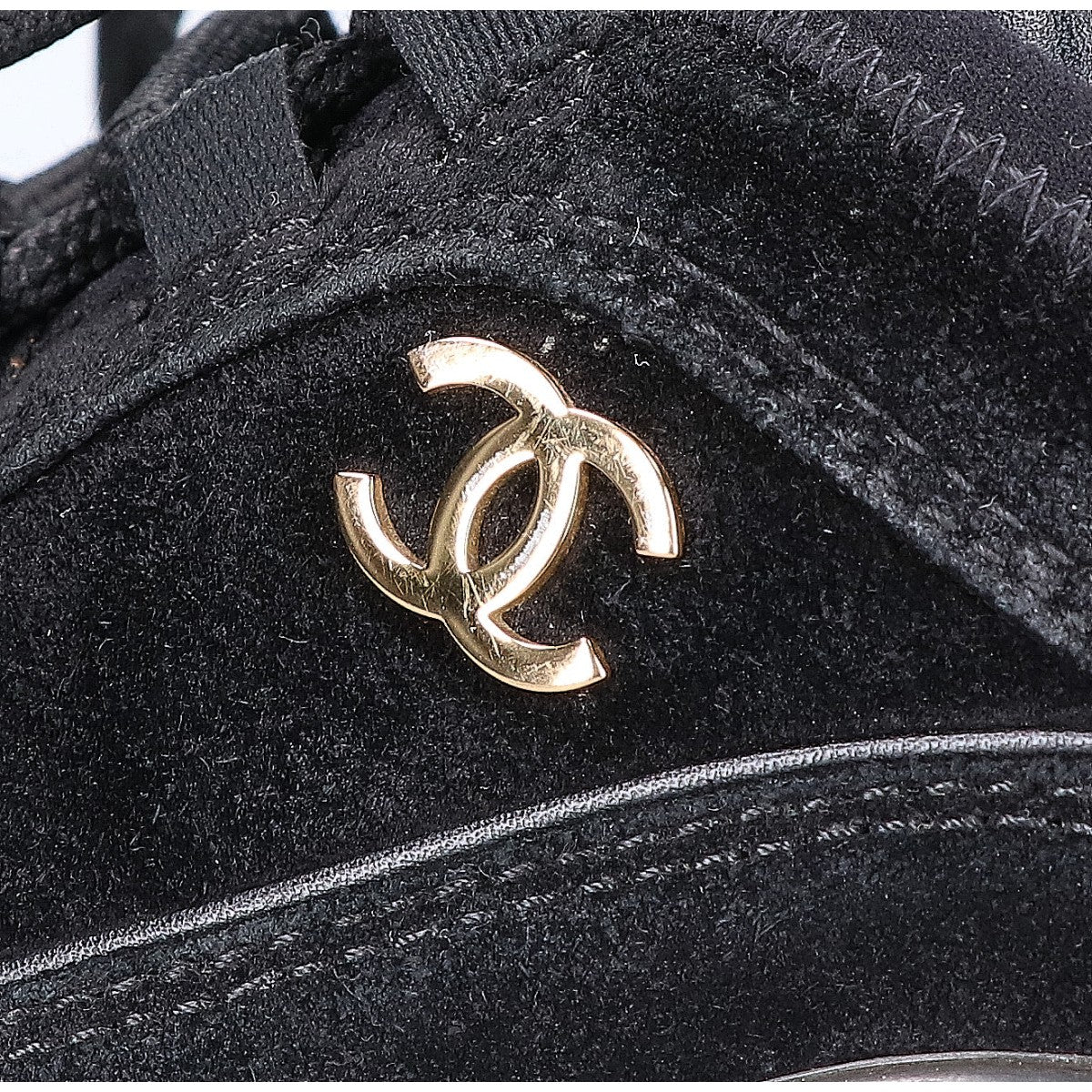 CHANEL G45332 Low Top Trainer Sneakers Black/Gold Size EU 41