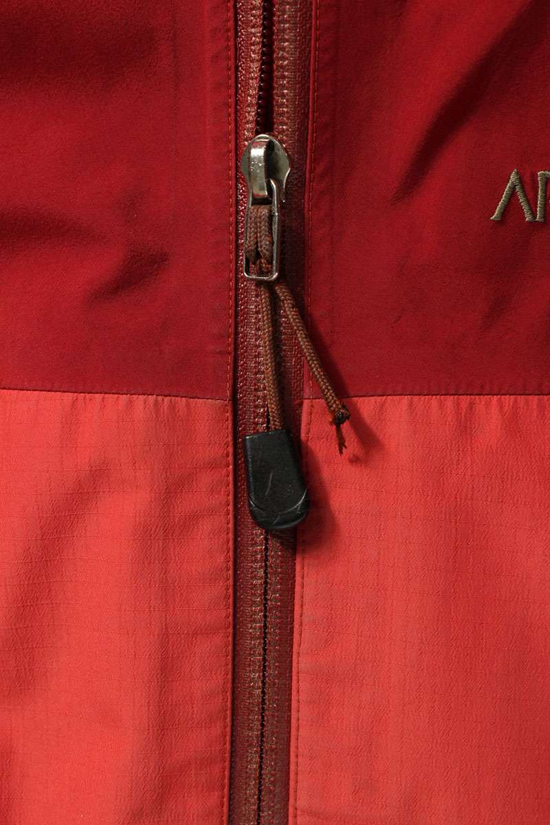 Arc'teryx Logo Embroidered Hooded Shell Red Nylon Size M
