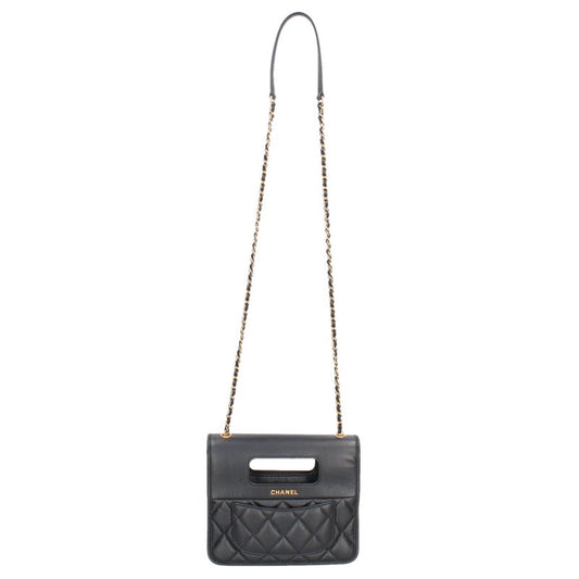 CHANEL Quilted Leather Shoulder Bag Black & Size ONE SIZE