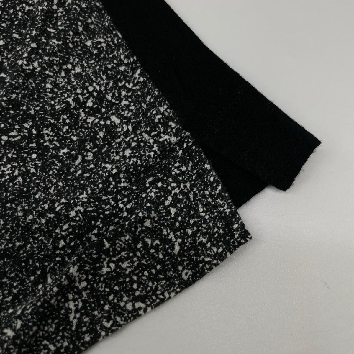 ISSEY MIYAKE MEN All-Over Pattern S/S T-Shirt Black Size 3