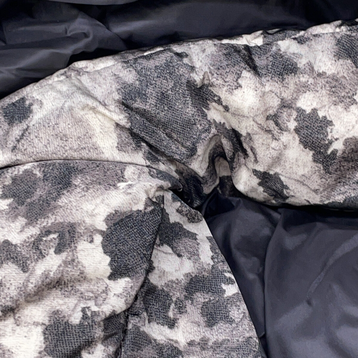 TATRAS MTK20A4208 AMUR Gray White Down Jacket Size 02