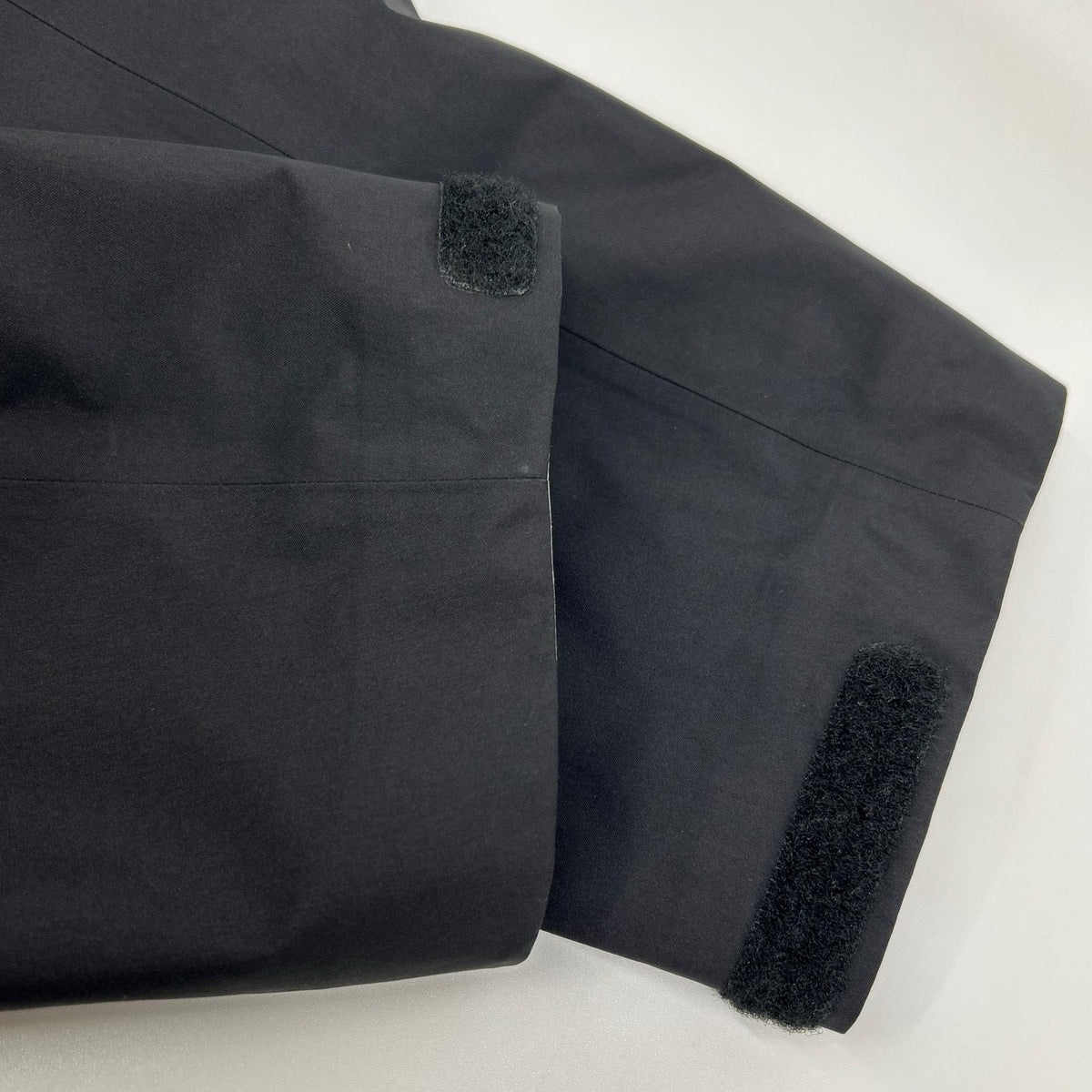 ARC'TERYX 24 Black Beta Jacket Size XL
