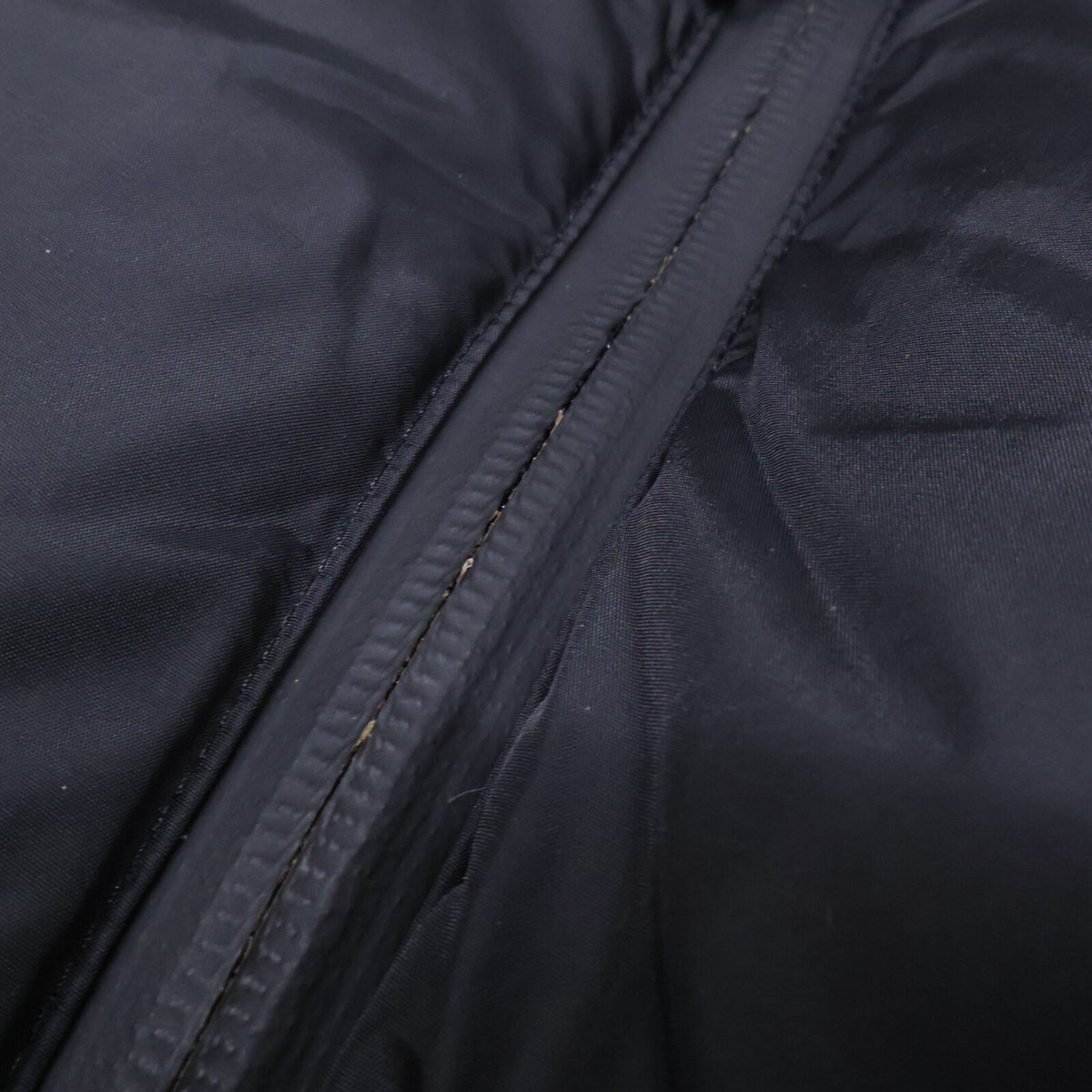 MONCLER Montclar Nylon Hooded Down Coat Size 3