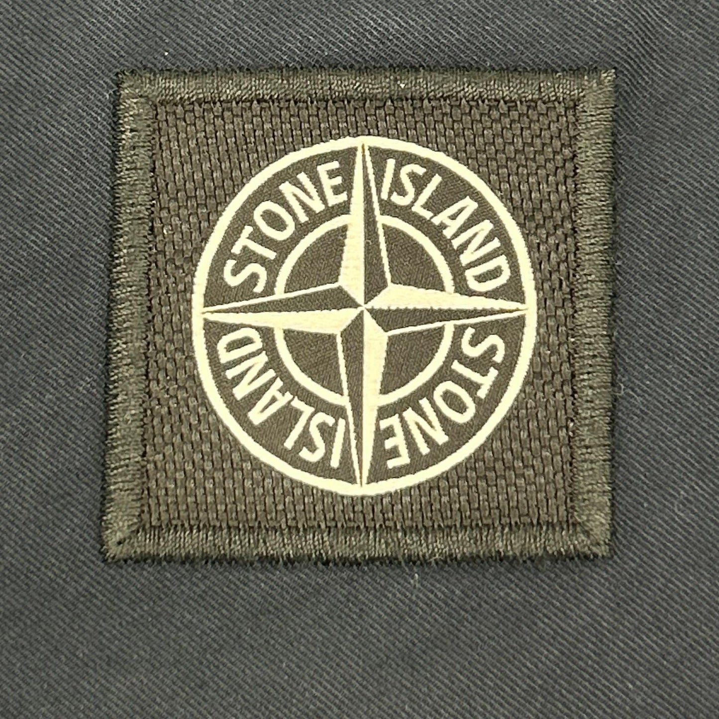 STONE ISLAND SS22 Bermuda Shorts Size 38