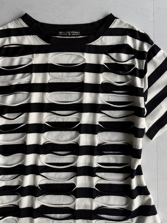 HELL CAT PUNKS Damaged Border Tee Size FREE