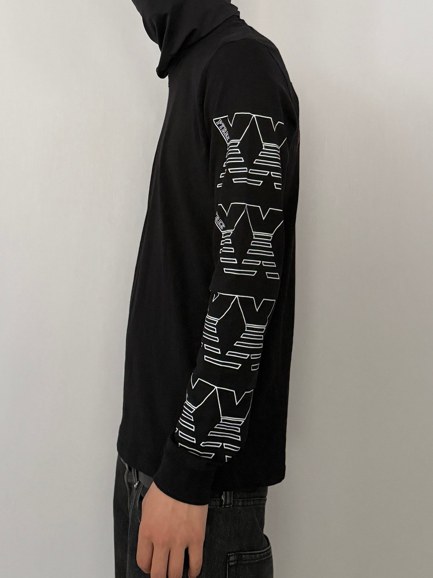 Vintage PYREX Black Long Sleeve Tee Size S