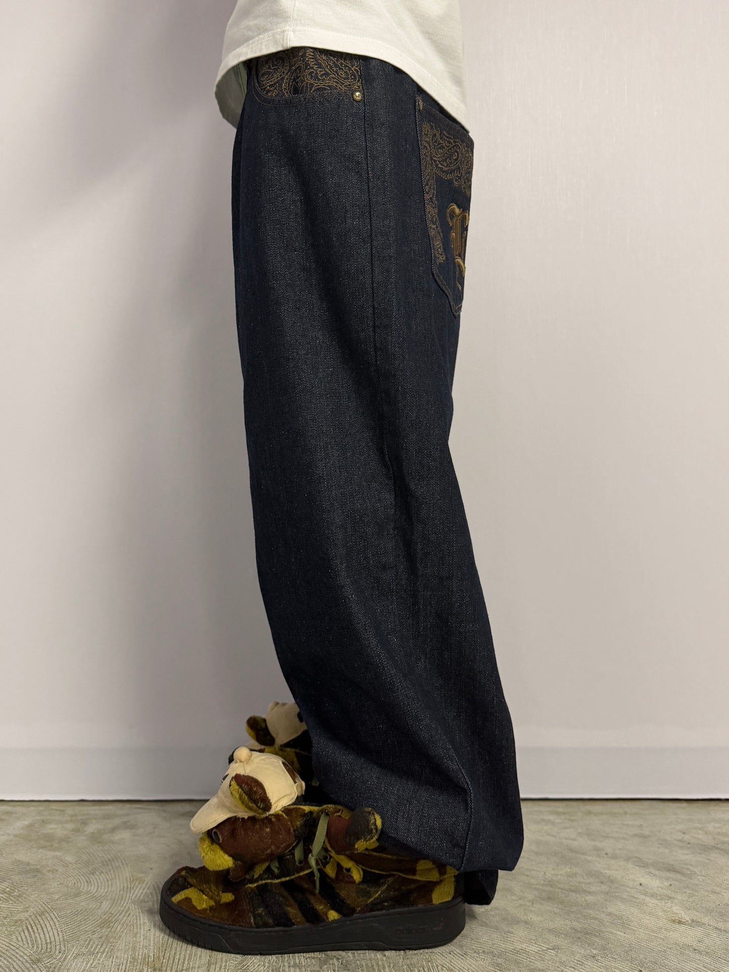 Vintage "STRAIT OUTTA CALI" Wide Buggy Denim Jeans Size 40
