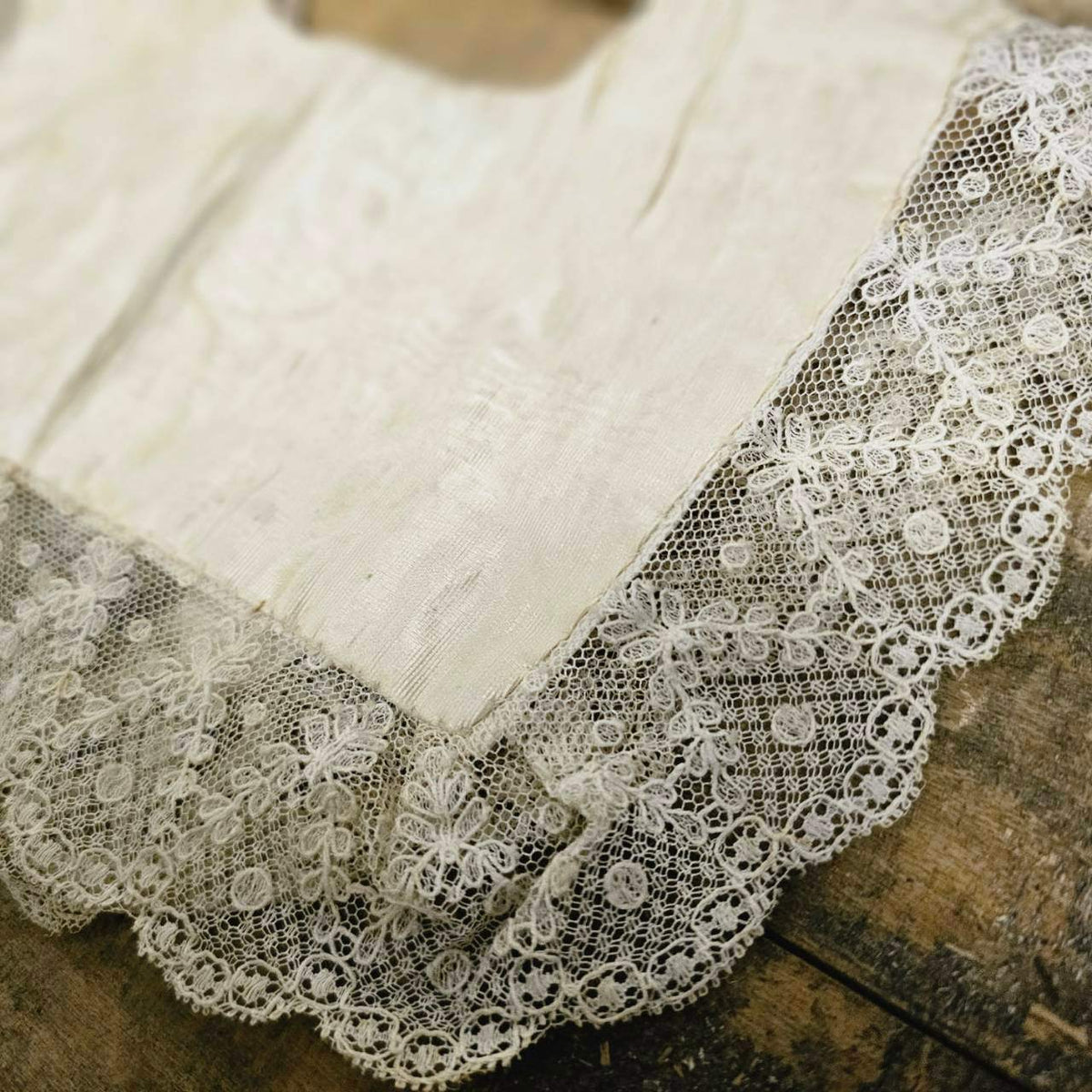 Euro antique 10s Lace Collar Beige Size FREE