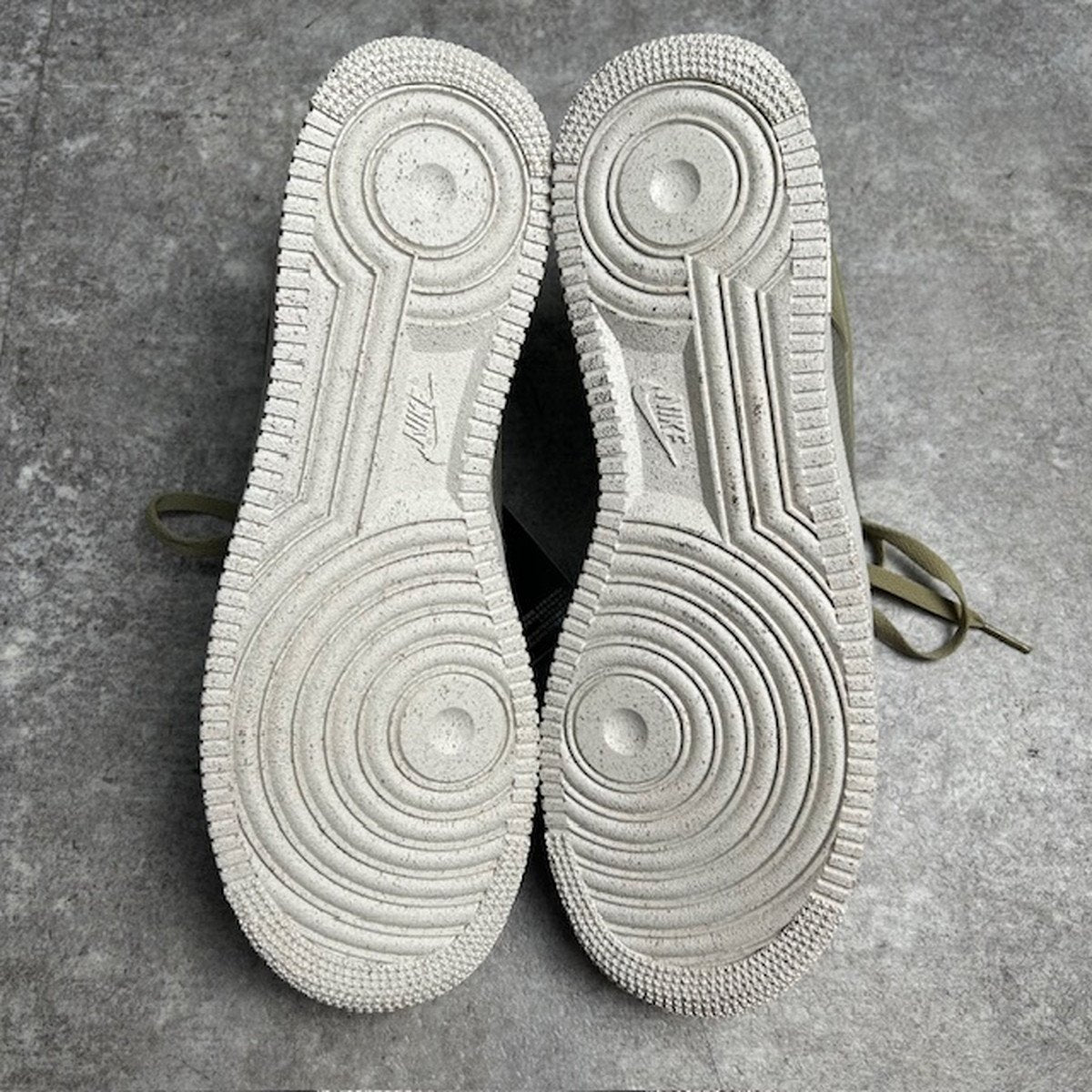 NIKE Air Force 1 '07 LV8 Neutral Low Sneakers Size 30cm