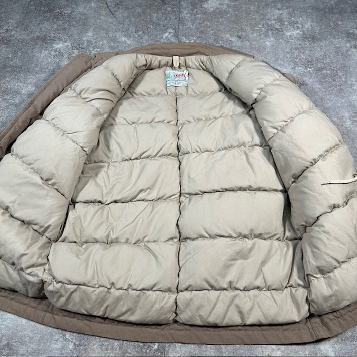 Vintage COMFY 1960s Beige Down Jacket 4-Pocket Size M